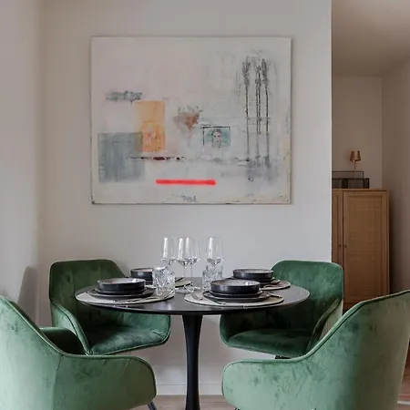 App Luetje Dueuen Apartman *